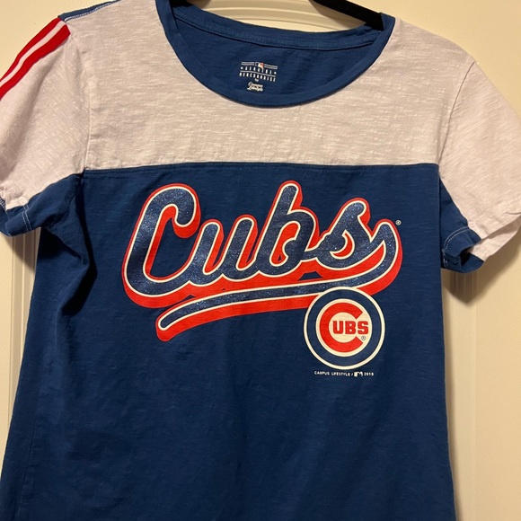 Cubs Blue and White Women’s Shirt NWOT Size M - Picture 2 of 4